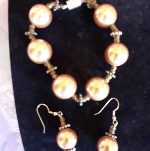 Lg. Pearl bracelet w matching earrings